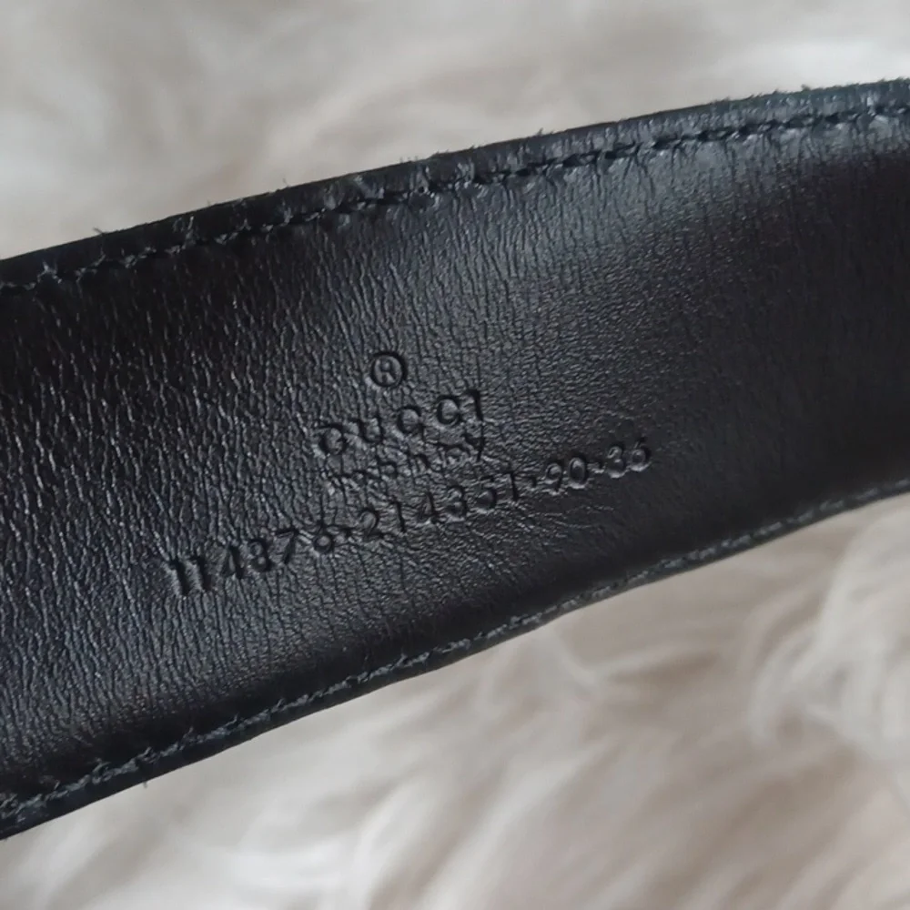 Gucci pre owned